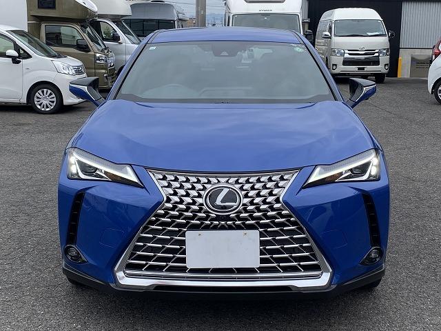 UX UX250h グレイスフル エクスプローラー ワンオーナー車/4WD/LEXUSセーフティ+/L-TEXシート/ベンチレーション&シートヒーター/ステアリングヒーター/パワーバックドア/フェンダーアーチ同色(7枚目)