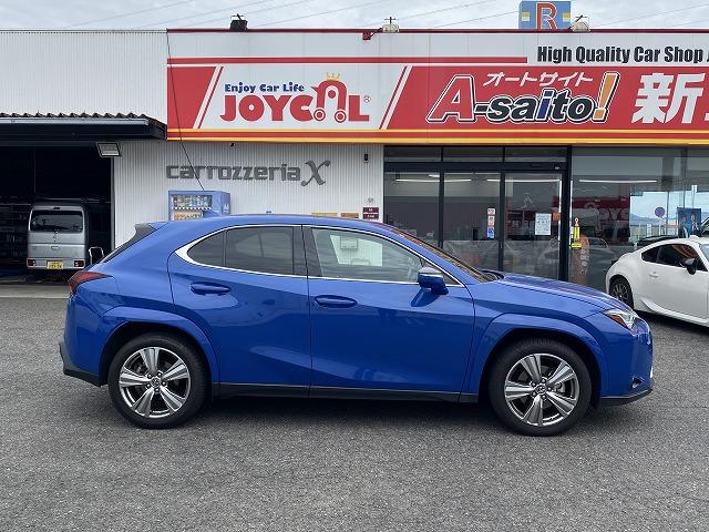 UX UX250h グレイスフル エクスプローラー ワンオーナー車/4WD/LEXUSセーフティ+/L-TEXシート/ベンチレーション&シートヒーター/ステアリングヒーター/パワーバックドア/フェンダーアーチ同色(9枚目)