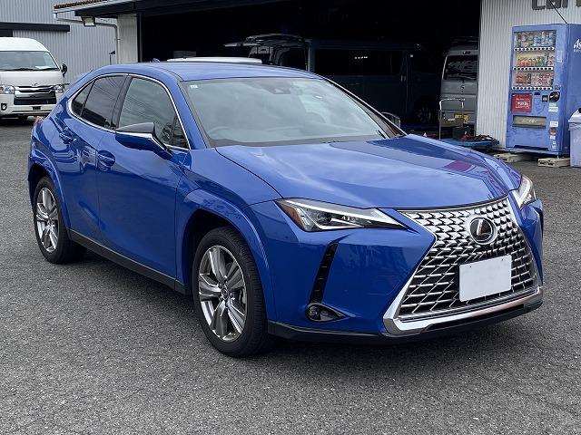 UX UX250h グレイスフル エクスプローラー ワンオーナー車/4WD/LEXUSセーフティ+/L-TEXシート/ベンチレーション&シートヒーター/ステアリングヒーター/パワーバックドア/フェンダーアーチ同色(11枚目)