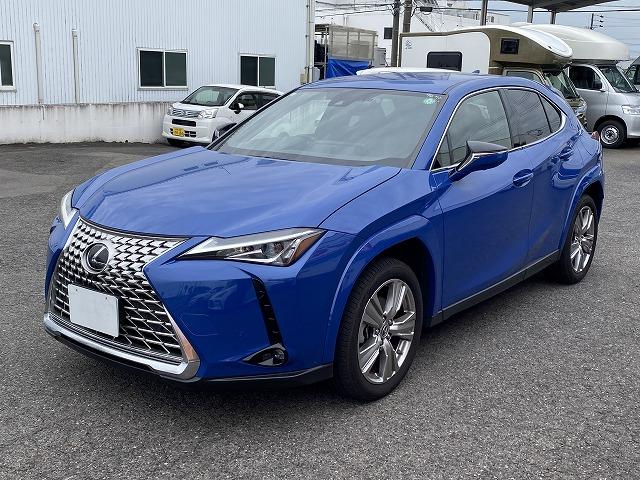 UX UX250h グレイスフル エクスプローラー ワンオーナー車/4WD/LEXUSセーフティ+/L-TEXシート/ベンチレーション&シートヒーター/ステアリングヒーター/パワーバックドア/フェンダーアーチ同色(12枚目)