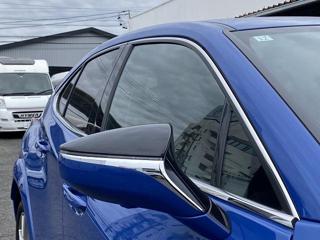 UX UX250h グレイスフル エクスプローラー ワンオーナー車/4WD/LEXUSセーフティ+/L-TEXシート/ベンチレーション&シートヒーター/ステアリングヒーター/パワーバックドア/フェンダーアーチ同色(17枚目)