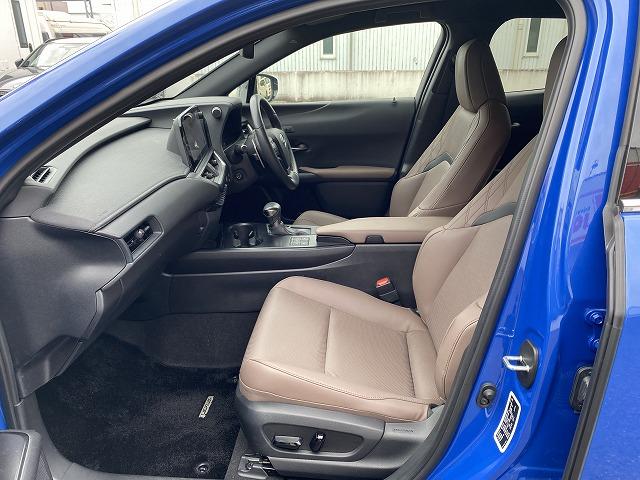 UX UX250h グレイスフル エクスプローラー ワンオーナー車/4WD/LEXUSセーフティ+/L-TEXシート/ベンチレーション&シートヒーター/ステアリングヒーター/パワーバックドア/フェンダーアーチ同色(23枚目)