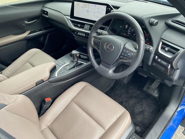 UX UX250h グレイスフル エクスプローラー ワンオーナー車/4WD/LEXUSセーフティ+/L-TEXシート/ベンチレーション&シートヒーター/ステアリングヒーター/パワーバックドア/フェンダーアーチ同色(24枚目)