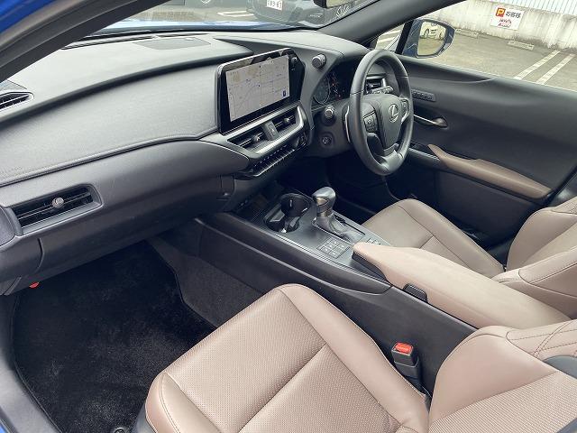 UX UX250h グレイスフル エクスプローラー ワンオーナー車/4WD/LEXUSセーフティ+/L-TEXシート/ベンチレーション&シートヒーター/ステアリングヒーター/パワーバックドア/フェンダーアーチ同色(25枚目)