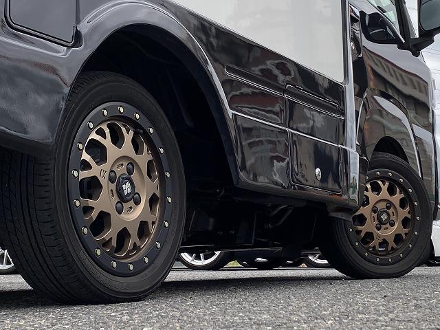ハイゼットトラック JPスターHAPPY1プラス/4WD/12Vエアコン/FFヒーター/冷蔵庫/リチウムBT400AH/電子レンジ/リアTV/MAXファン/前後スタビライザー/JPオプションAW/JPBOX/強化ブレーキ(5枚目)
