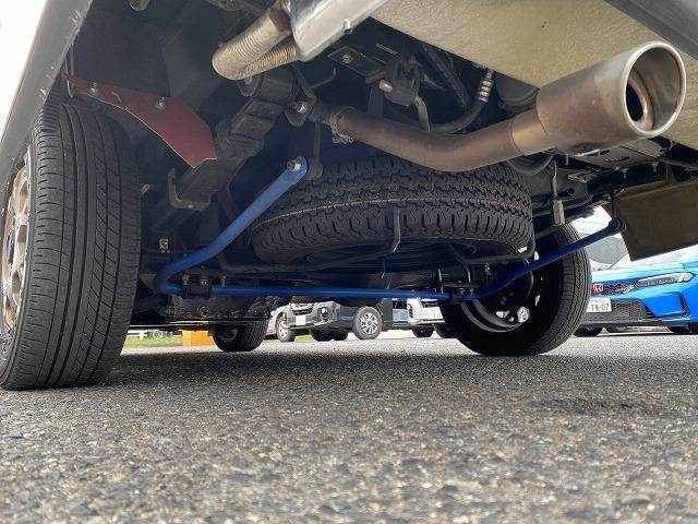 ハイゼットトラック JPスターHAPPY1プラス/4WD/12Vエアコン/FFヒーター/冷蔵庫/リチウムBT400AH/電子レンジ/リアTV/MAXファン/前後スタビライザー/JPオプションAW/JPBOX/強化ブレーキ(17枚目)