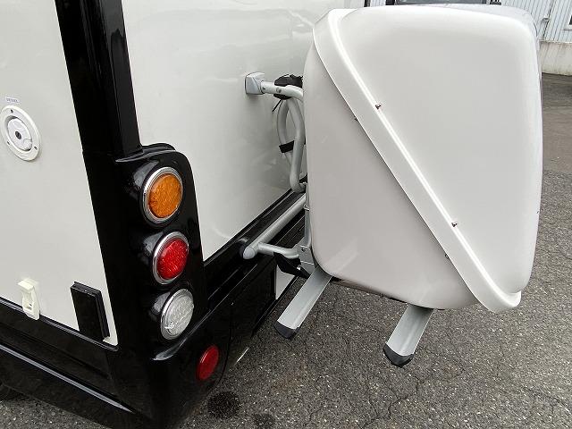 ハイゼットトラック JPスターHAPPY1プラス/4WD/12Vエアコン/FFヒーター/冷蔵庫/リチウムBT400AH/電子レンジ/リアTV/MAXファン/前後スタビライザー/JPオプションAW/JPBOX/強化ブレーキ(19枚目)
