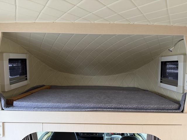 ハイゼットトラック JPスターHAPPY1プラス/4WD/12Vエアコン/FFヒーター/冷蔵庫/リチウムBT400AH/電子レンジ/リアTV/MAXファン/前後スタビライザー/JPオプションAW/JPBOX/強化ブレーキ(43枚目)