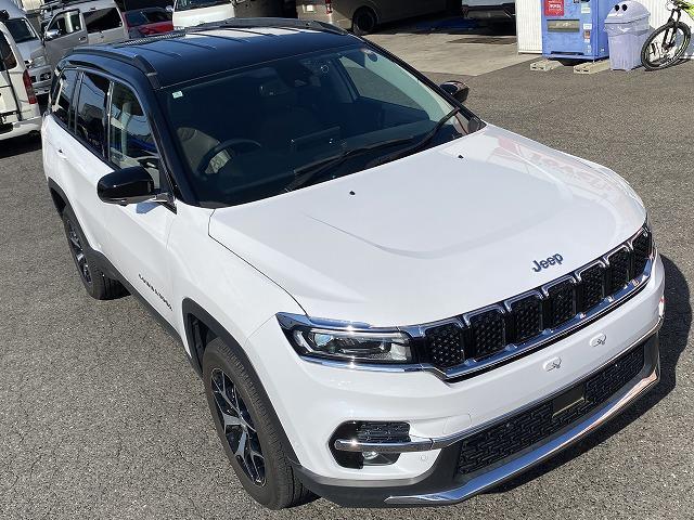 ジープ・コマンダー リミテッド　４ＷＤ／ディーラー車／純正ナビ／３６０°カメラ／ハンズフリーパワーゲート／茶革パワーシート／ステアリング＆シートヒーター／アダプティブクルーズコントロール／７人乗り／ルーフレール／ＥＴＣ２．０（15枚目）