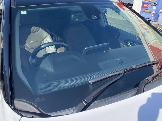 ジープ・コマンダー リミテッド　４ＷＤ／ディーラー車／純正ナビ／３６０°カメラ／ハンズフリーパワーゲート／茶革パワーシート／ステアリング＆シートヒーター／アダプティブクルーズコントロール／７人乗り／ルーフレール／ＥＴＣ２．０（16枚目）