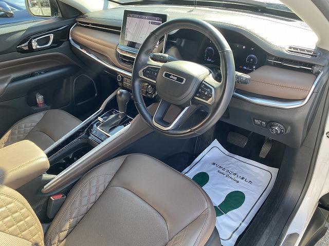 ジープ・コマンダー リミテッド　４ＷＤ／ディーラー車／純正ナビ／３６０°カメラ／ハンズフリーパワーゲート／茶革パワーシート／ステアリング＆シートヒーター／アダプティブクルーズコントロール／７人乗り／ルーフレール／ＥＴＣ２．０（29枚目）