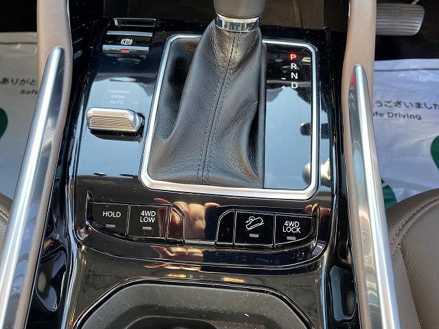 ジープ・コマンダー リミテッド　４ＷＤ／ディーラー車／純正ナビ／３６０°カメラ／ハンズフリーパワーゲート／茶革パワーシート／ステアリング＆シートヒーター／アダプティブクルーズコントロール／７人乗り／ルーフレール／ＥＴＣ２．０（37枚目）