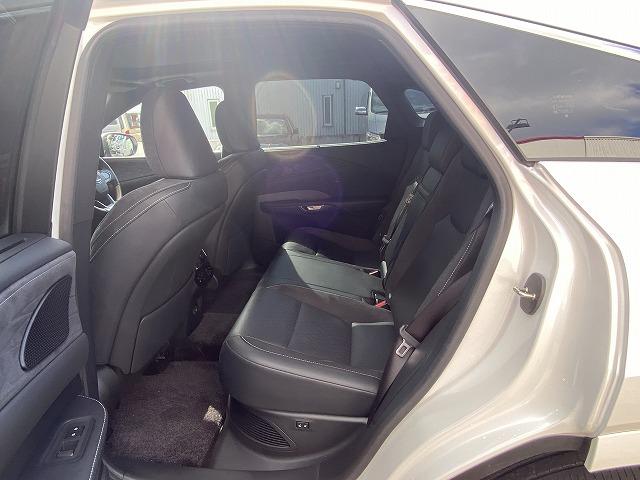 RX RX350h バージョンL 4WD/ワンオーナー/パノラマルーフ/デジタルインナーミラー/ハンズフリーパワーゲート/2列目電動格納シート/全席ベンチレーション&シートヒーター/OPナビ連動ドライブレコーダー(26枚目)