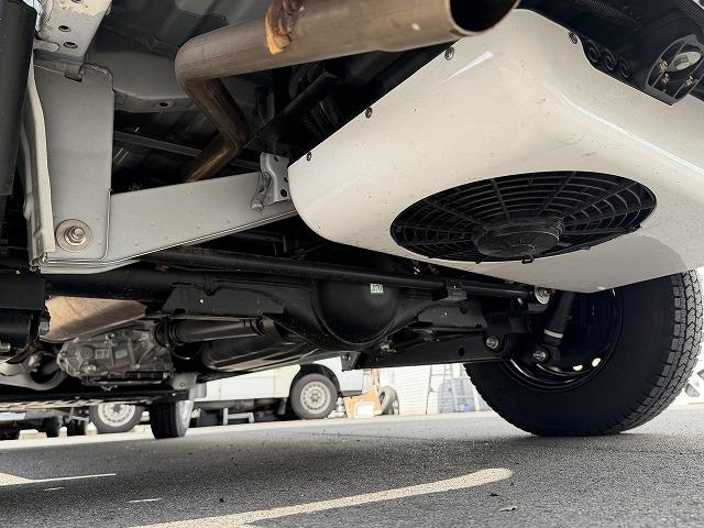 タウンエースバン キャンパー鹿児島製リベロCS/4WD/リチウム200A/12Vエアコン/750Wインバーター/パナソニックフローティングナビ/バックミラーモニター/前後ドラレコ/ユーザー買取/ワンオーナー(9枚目)