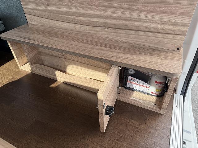 タウンエースバン キャンパー鹿児島製リベロCS/4WD/リチウム200A/12Vエアコン/750Wインバーター/パナソニックフローティングナビ/バックミラーモニター/前後ドラレコ/ユーザー買取/ワンオーナー(22枚目)