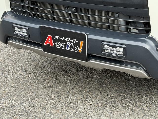 ハイエースバン トイファクトリー製グリーンバディ/ディーゼル4WD/電装パッケージ/2段ベッドマット/FFヒーター/TRDフロントスポイラー/ライノラックルーフラック・オーニング/リアラダー/トヨタTSS(3枚目)