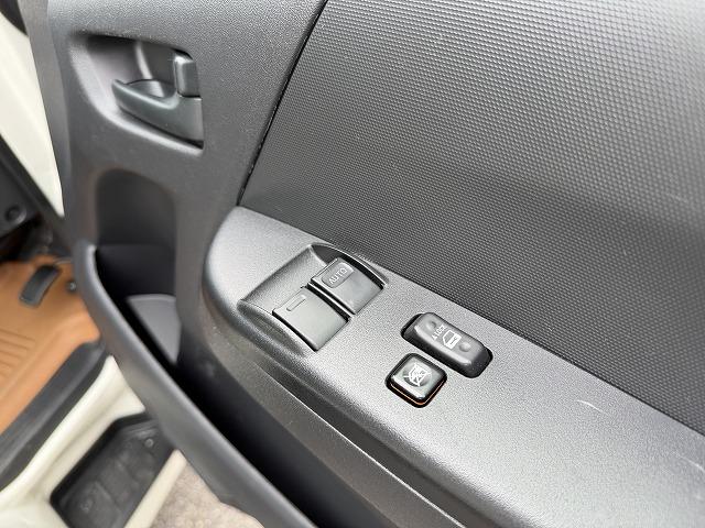 ハイエースバン トイファクトリー製グリーンバディ/ディーゼル4WD/電装パッケージ/2段ベッドマット/FFヒーター/TRDフロントスポイラー/ライノラックルーフラック・オーニング/リアラダー/トヨタTSS(41枚目)