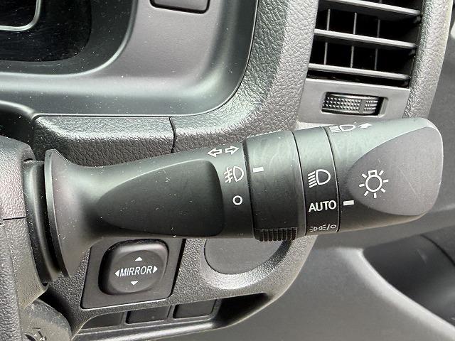 ハイエースバン トイファクトリー製グリーンバディ/ディーゼル4WD/電装パッケージ/2段ベッドマット/FFヒーター/TRDフロントスポイラー/ライノラックルーフラック・オーニング/リアラダー/トヨタTSS(45枚目)