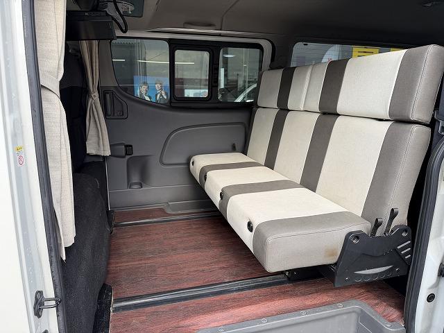 ＮＶ３５０キャラバンバン 　バンテック新潟製ＶＲ４７０／４ナンバーキャンピング／２段ベッドマット／ロングスライドシート／シンクシャワー／後席ｔＶモニター／ナビ／フルセグ（8枚目）
