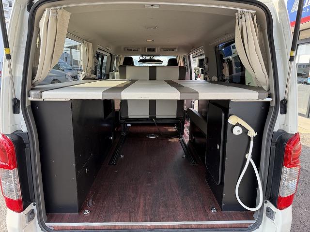 ＮＶ３５０キャラバンバン 　バンテック新潟製ＶＲ４７０／４ナンバーキャンピング／２段ベッドマット／ロングスライドシート／シンクシャワー／後席ｔＶモニター／ナビ／フルセグ（17枚目）