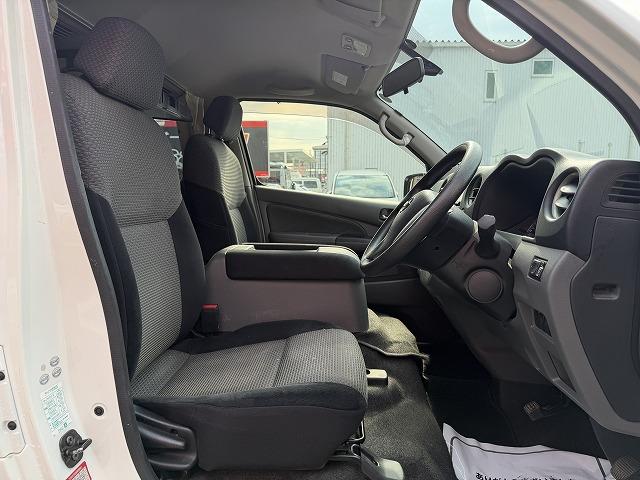 ＮＶ３５０キャラバンバン 　バンテック新潟製ＶＲ４７０／４ナンバーキャンピング／２段ベッドマット／ロングスライドシート／シンクシャワー／後席ｔＶモニター／ナビ／フルセグ（32枚目）