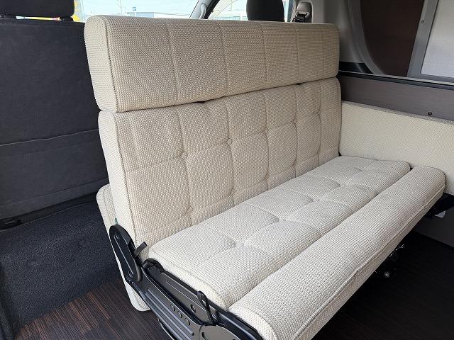 ハイエースワゴン 　トイファクトリー製ＺＡＲＡ／４ＷＤ／エアロソーラー／アウターウインドウ／コーナーセンサー／サブバッテリー／走行充電／８インチナビ／フリップダウンモニター（14枚目）