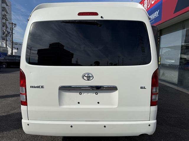 ハイエースワゴン 　トイファクトリー製ＺＡＲＡ／４ＷＤ／エアロソーラー／アウターウインドウ／コーナーセンサー／サブバッテリー／走行充電／８インチナビ／フリップダウンモニター（32枚目）