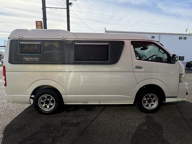 ハイエースワゴン 　トイファクトリー製ＺＡＲＡ／４ＷＤ／エアロソーラー／アウターウインドウ／コーナーセンサー／サブバッテリー／走行充電／８インチナビ／フリップダウンモニター（34枚目）
