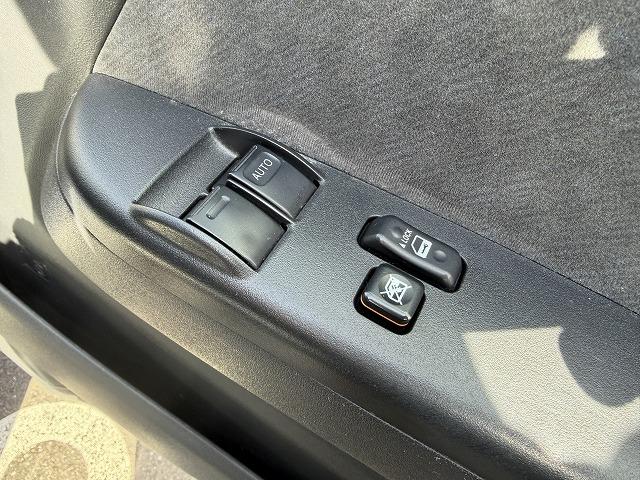 ハイエースワゴン 　トイファクトリー製ＺＡＲＡ／４ＷＤ／エアロソーラー／アウターウインドウ／コーナーセンサー／サブバッテリー／走行充電／８インチナビ／フリップダウンモニター（39枚目）