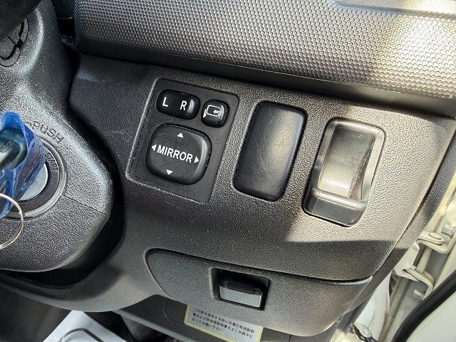 ハイエースワゴン 　トイファクトリー製ＺＡＲＡ／４ＷＤ／エアロソーラー／アウターウインドウ／コーナーセンサー／サブバッテリー／走行充電／８インチナビ／フリップダウンモニター（40枚目）