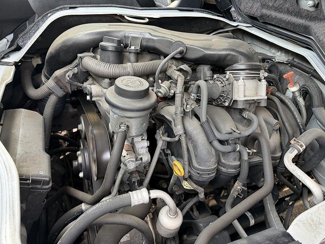 ハイエースワゴン 　トイファクトリー製ＺＡＲＡ／４ＷＤ／エアロソーラー／アウターウインドウ／コーナーセンサー／サブバッテリー／走行充電／８インチナビ／フリップダウンモニター（41枚目）