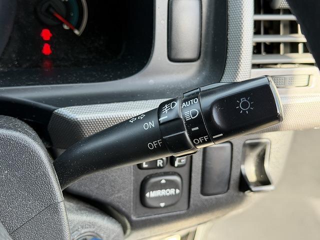 ハイエースワゴン 　トイファクトリー製ＺＡＲＡ／４ＷＤ／エアロソーラー／アウターウインドウ／コーナーセンサー／サブバッテリー／走行充電／８インチナビ／フリップダウンモニター（44枚目）