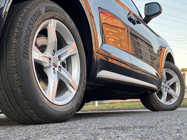 Ｑ５ ４０ＴＤＩクワトロ　スポーツ　ディーゼルターボ４ＷＤ／ＭＭＩナビ／３６０°カメラ／Ｂｌｕｅｔｏｏｔｈ／ＥＴＣ／バーチャルコクピット／パワーバックドア／シートヒーター／スマートキー（6枚目）