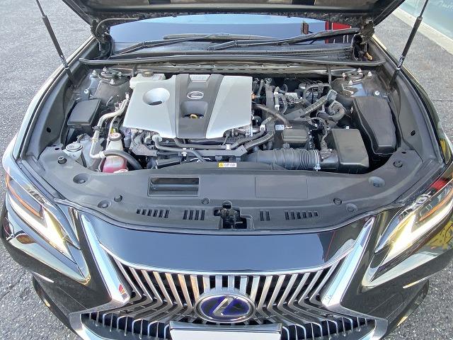 ＥＳ ＥＳ３００ｈ　サンルーフ／純正ナビＴＶ／Ｂカメラ／ビルトインＥＴＣ／ベンチレーション＆シートヒーター／スマートキー＆プッシュスタート／リア電動シェード／ステアリングヒーター（17枚目）