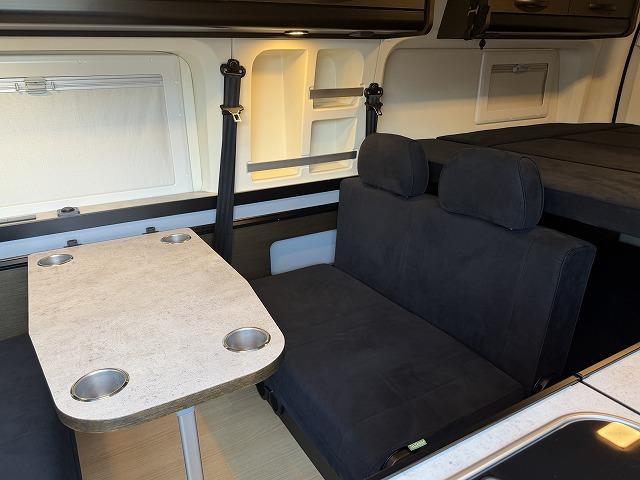 ハイエースバン 　トイファクトリー製バーデングランデ／カーサホームブラックエディション／ディーゼル／４ＷＤ／リチウム１５０Ａ／ダイキンエアコン／ソーラー／ＦＦヒーター／冷蔵庫／ＪＡＯＳアルミ／強化足回り／クルコン（16枚目）