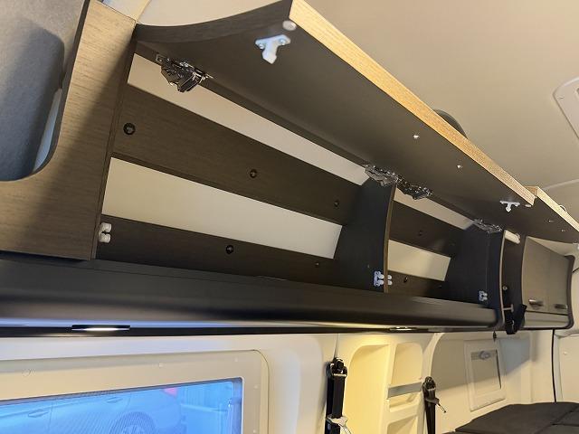 ハイエースバン 　トイファクトリー製バーデングランデ／カーサホームブラックエディション／ディーゼル／４ＷＤ／リチウム１５０Ａ／ダイキンエアコン／ソーラー／ＦＦヒーター／冷蔵庫／ＪＡＯＳアルミ／強化足回り／クルコン（26枚目）