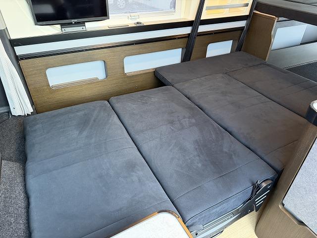 ハイエースバン 　トイファクトリー製バーデングランデ／カーサホームブラックエディション／ディーゼル／４ＷＤ／リチウム１５０Ａ／ダイキンエアコン／ソーラー／ＦＦヒーター／冷蔵庫／ＪＡＯＳアルミ／強化足回り／クルコン（30枚目）