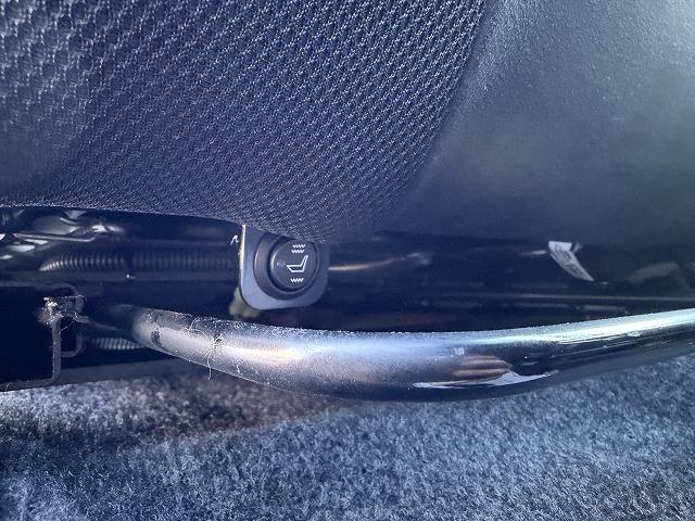 ハイエースバン 　トイファクトリー製バーデングランデ／カーサホームブラックエディション／ディーゼル／４ＷＤ／リチウム１５０Ａ／ダイキンエアコン／ソーラー／ＦＦヒーター／冷蔵庫／ＪＡＯＳアルミ／強化足回り／クルコン（52枚目）