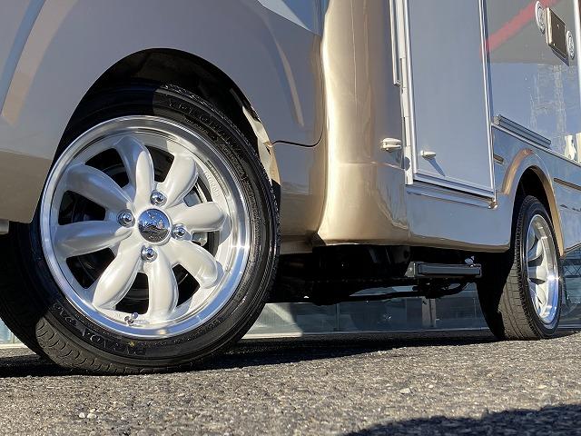 ハイゼットトラック 　ＪＰスターＨＡＰＰＹ１＋／４ＷＤ／ワンオーナー車／１２Ｖエアコン／冷蔵庫／リチウムＢＴ４００ＡＨ／電子レンジ／前後スタビライザー／強化ショック＆リーフ／ＪＰオプションＡＷ／ＦＦヒーター／ソーラーパネル（5枚目）