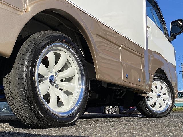 ハイゼットトラック 　ＪＰスターＨＡＰＰＹ１＋／４ＷＤ／ワンオーナー車／１２Ｖエアコン／冷蔵庫／リチウムＢＴ４００ＡＨ／電子レンジ／前後スタビライザー／強化ショック＆リーフ／ＪＰオプションＡＷ／ＦＦヒーター／ソーラーパネル（6枚目）