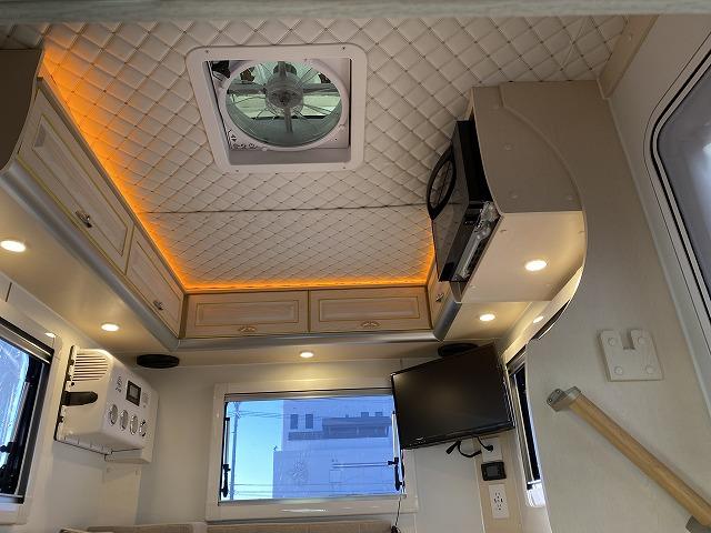 ハイゼットトラック 　ＪＰスターＨＡＰＰＹ１＋／４ＷＤ／ワンオーナー車／１２Ｖエアコン／冷蔵庫／リチウムＢＴ４００ＡＨ／電子レンジ／前後スタビライザー／強化ショック＆リーフ／ＪＰオプションＡＷ／ＦＦヒーター／ソーラーパネル（29枚目）