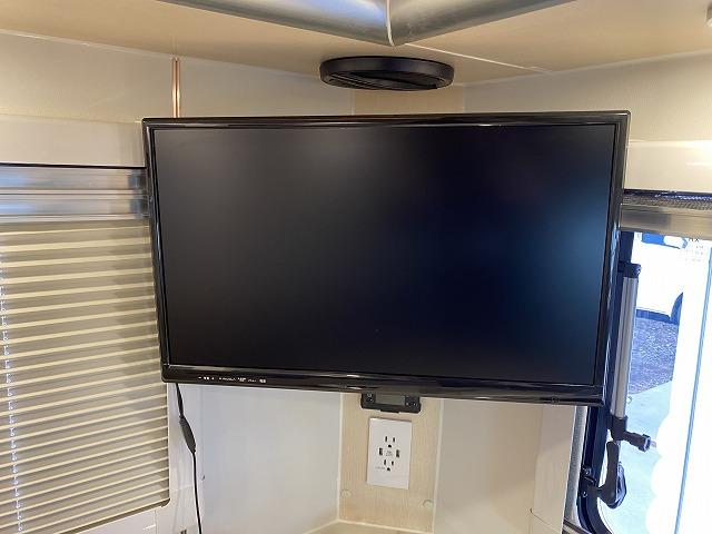 ハイゼットトラック 　ＪＰスターＨＡＰＰＹ１＋／４ＷＤ／ワンオーナー車／１２Ｖエアコン／冷蔵庫／リチウムＢＴ４００ＡＨ／電子レンジ／前後スタビライザー／強化ショック＆リーフ／ＪＰオプションＡＷ／ＦＦヒーター／ソーラーパネル（39枚目）