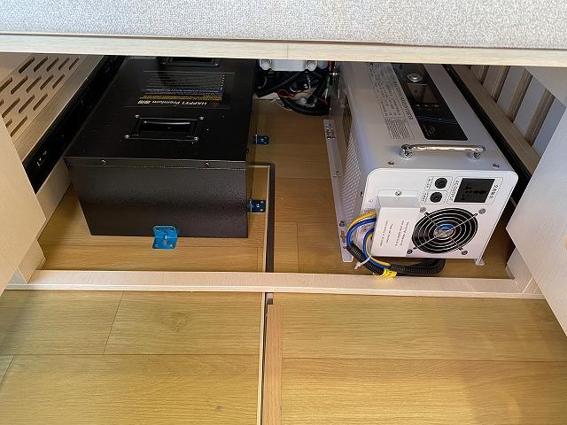 ハイゼットトラック JPスターHAPPY1プラスCITY/4WD/ポップアップルーフ車/12Vエアコン/冷蔵庫/リチウムBT200AH/JPWIDEホイール/エバスFFヒーター/ソーラーパネル/ステップライト(43枚目)