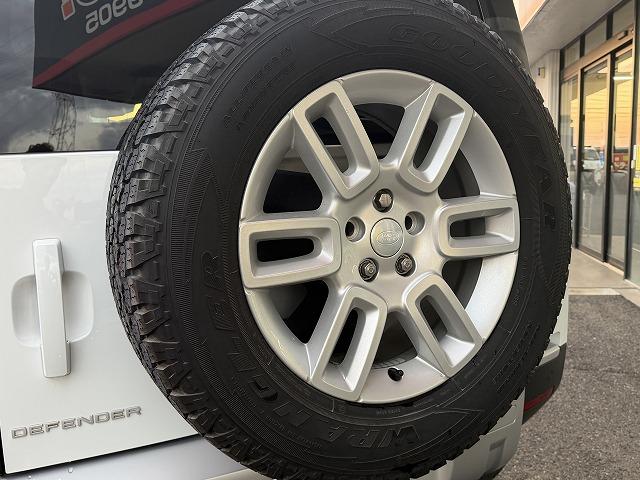 ディフェンダー 110S P300 純正ナビ/19インチAW/360°カメラ/LEDヘッドライト/AppleCarPlay/ドラレコ(11枚目)