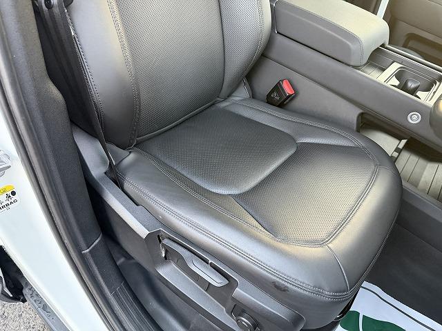 ディフェンダー 110S P300 純正ナビ/19インチAW/360°カメラ/LEDヘッドライト/AppleCarPlay/ドラレコ(25枚目)