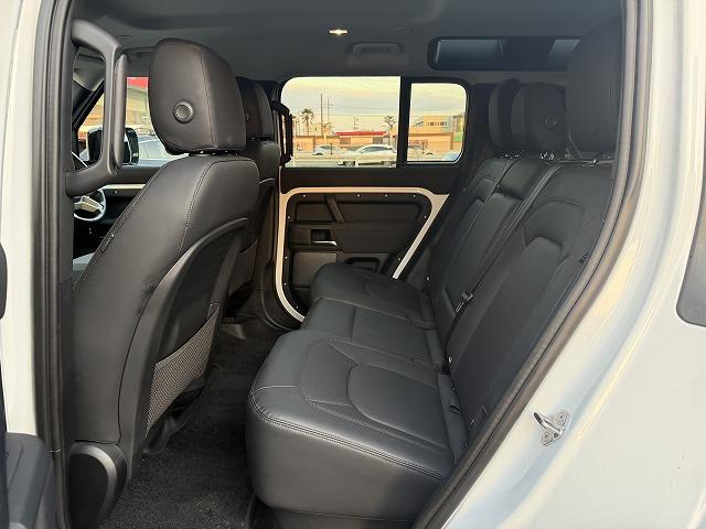 ディフェンダー 110S P300 純正ナビ/19インチAW/360°カメラ/LEDヘッドライト/AppleCarPlay/ドラレコ(39枚目)