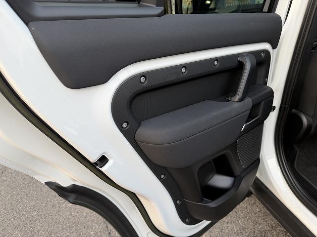 ディフェンダー 110S P300 純正ナビ/19インチAW/360°カメラ/LEDヘッドライト/AppleCarPlay/ドラレコ(40枚目)
