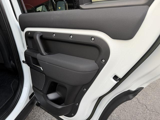 ディフェンダー 110S P300 純正ナビ/19インチAW/360°カメラ/LEDヘッドライト/AppleCarPlay/ドラレコ(42枚目)