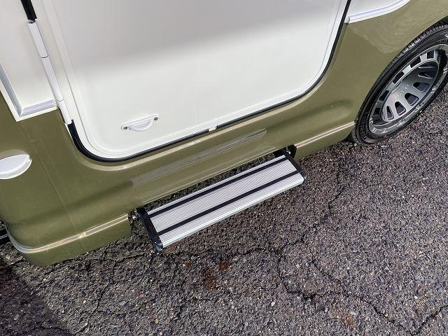 アトレー 　ＪＰスターＨＡＰＰＹ１ターボ／新車／４ＷＤ／ルームエアコン／リチウムＢＴ４００Ａｈ／１７５Ｗソーラーパネル／ベバストＦＦヒーター／２２Ｌ冷蔵庫／電動サイドオーニング／ＪＰスターワイドＡＷ／ＭＡＸＦＡＮ（18枚目）