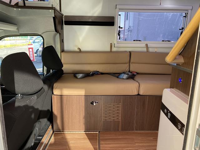 アトレー 　ＪＰスターＨＡＰＰＹ１ターボ／新車／４ＷＤ／ルームエアコン／リチウムＢＴ４００Ａｈ／１７５Ｗソーラーパネル／ベバストＦＦヒーター／２２Ｌ冷蔵庫／電動サイドオーニング／ＪＰスターワイドＡＷ／ＭＡＸＦＡＮ（37枚目）